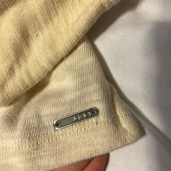 Women’s Roxy Long Sleeve Hooded Light Sweater - Picture 4 of 8